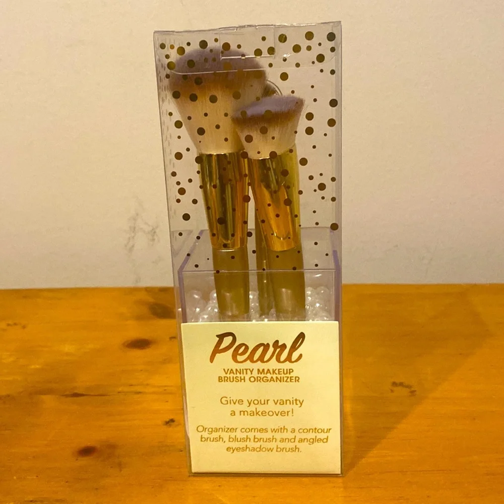 Pearl Vanity Makeup Brush Organizer with 3 Makeup Brushes New in Box
